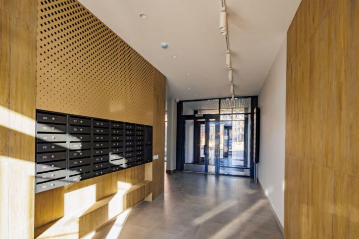 2-комн квартира Красина 2-я ул, 64