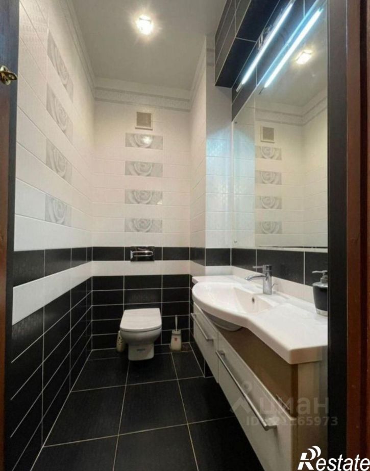 3-комн квартира проспект Победы, 11,  д. 11