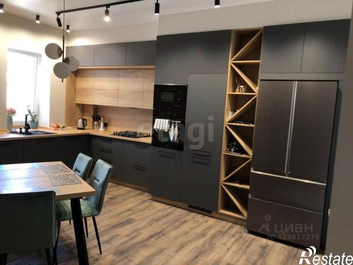 3-комн квартира Краснофлотская наб, 17,  д. 17