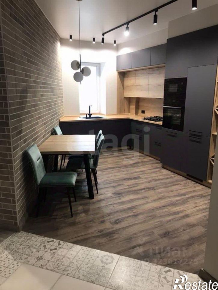 3-комн квартира Краснофлотская наб, 17,  д. 17