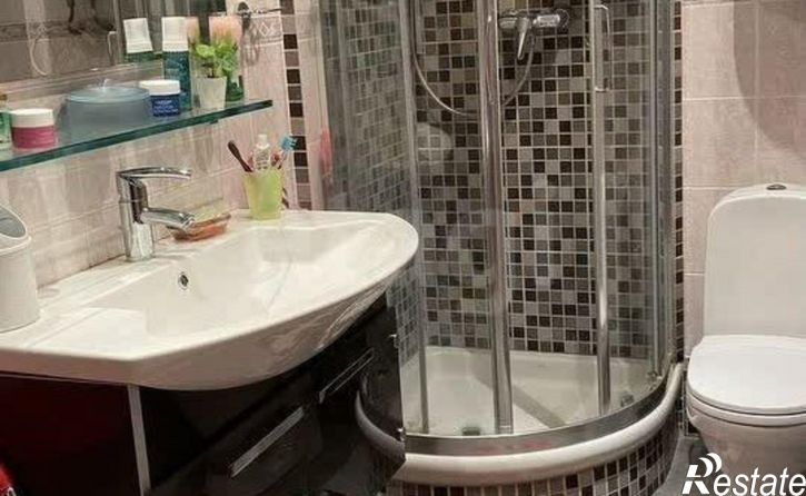 4-комн квартира проспект Победы, 7,  д. 7