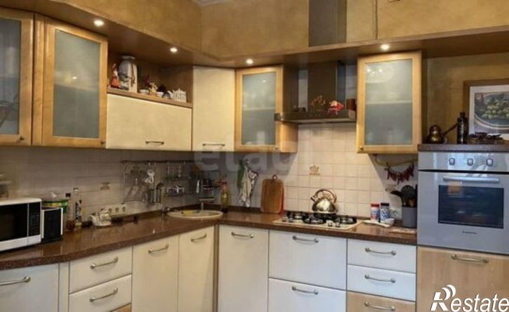 4-комн квартира проспект Победы, 7,  д. 7