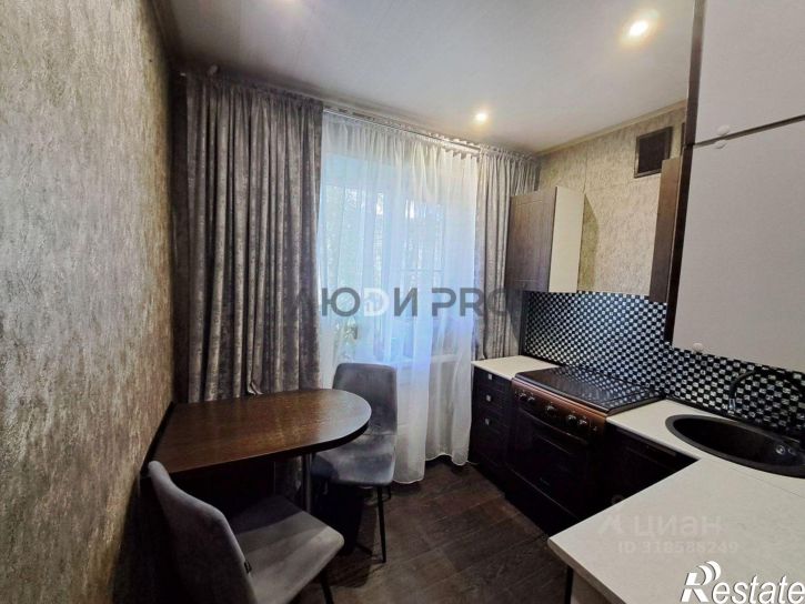 3-комн квартира пр-кт Николая Корыткова, 8,  д. 8