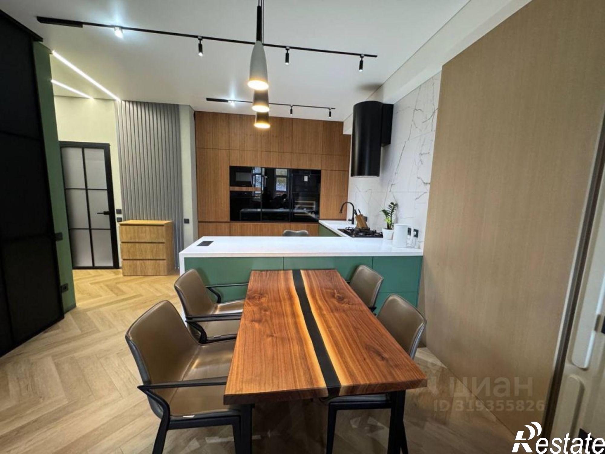 Купить квартиру за 14 500 000 рублей на улица Лидии Базановой, 11