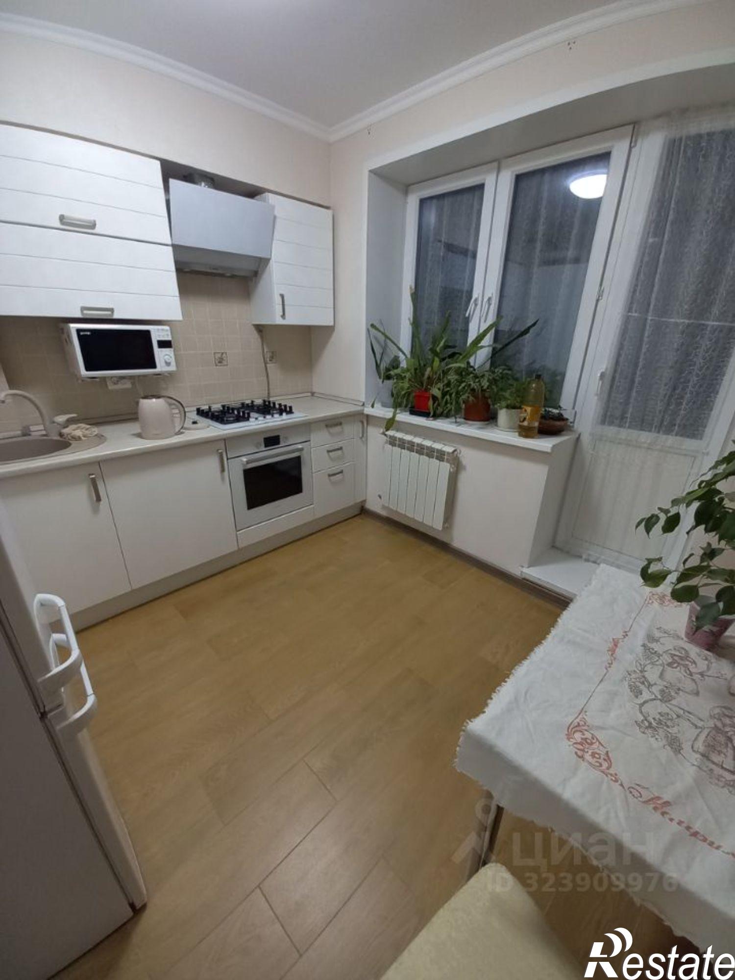 Сдать квартиру за 25 000 рублей на улица Добролюбова, 14