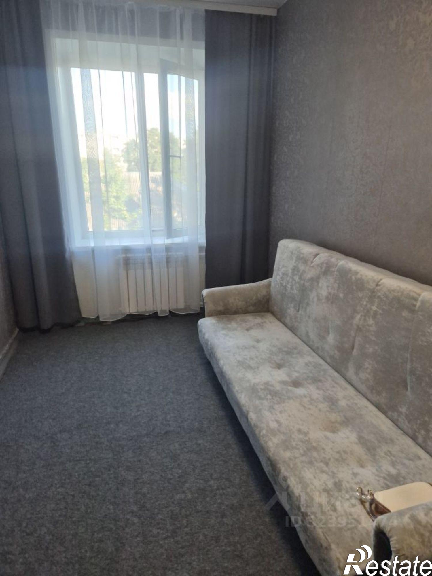 Сдать комнату за 15 000 рублей на улица 15 лет Октября, 62 к2