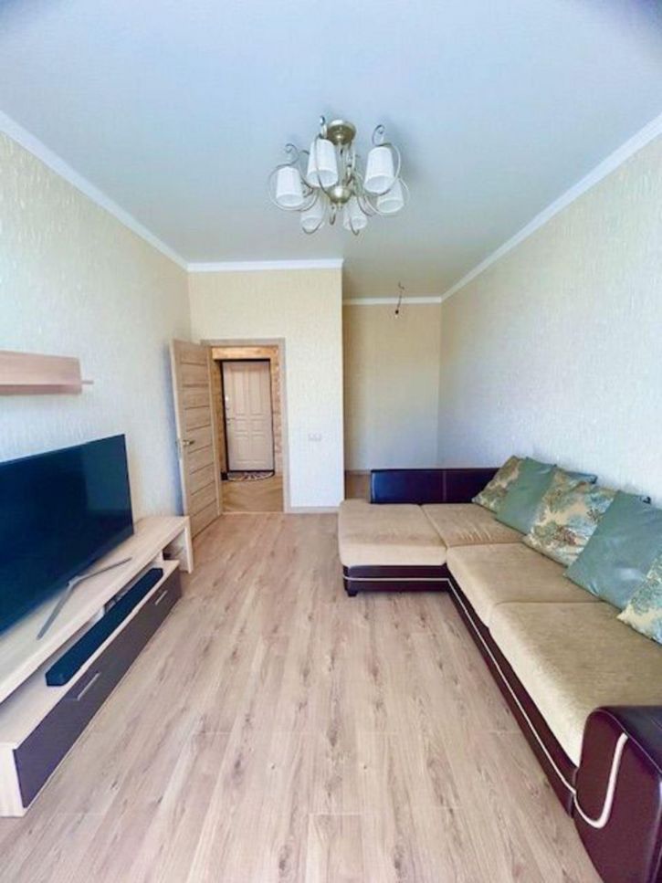 1-комн квартира Благоева ул, 21