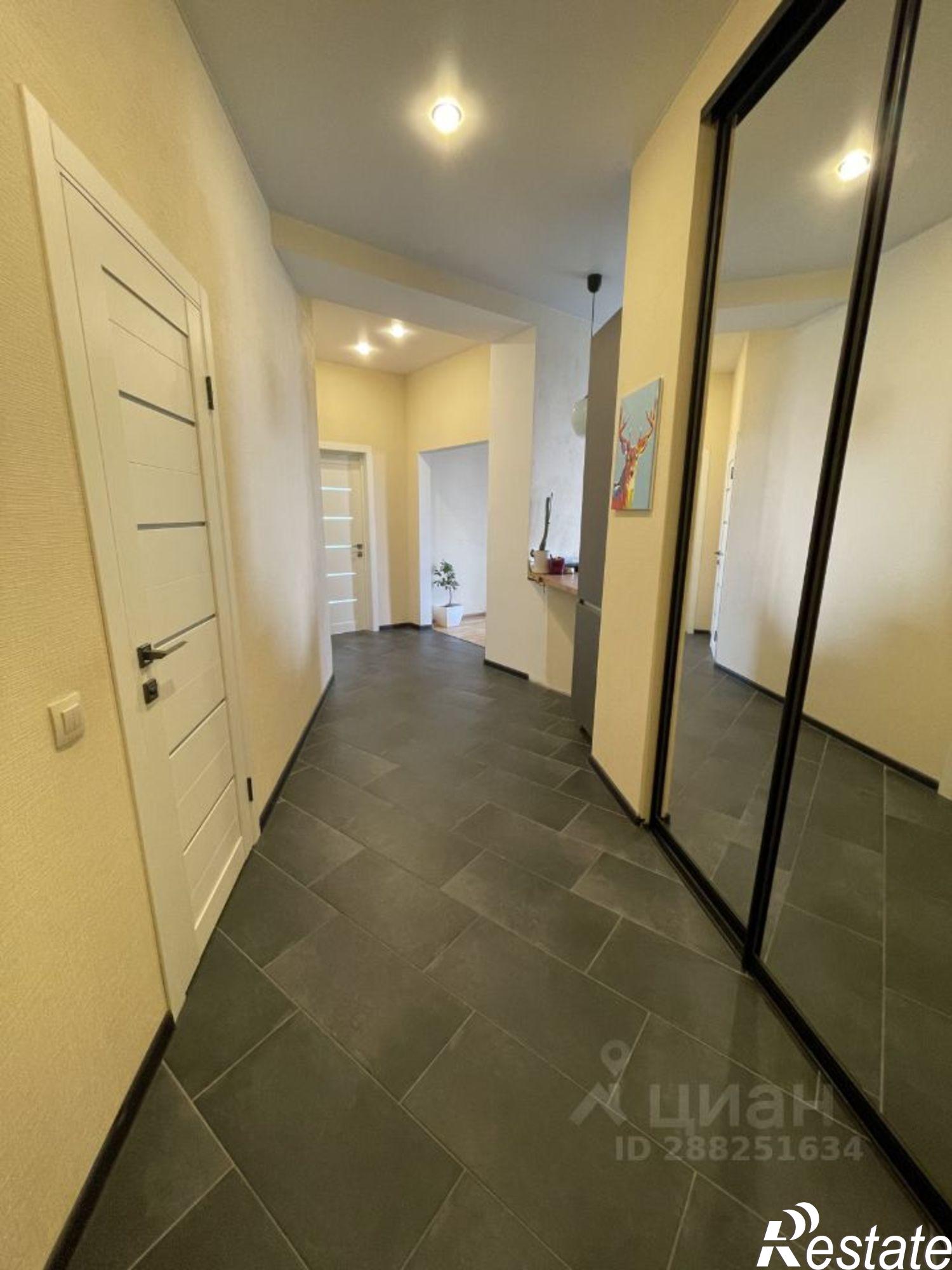 Купить квартиру за 8 200 000 рублей на ул Оснабрюкская, 16 1