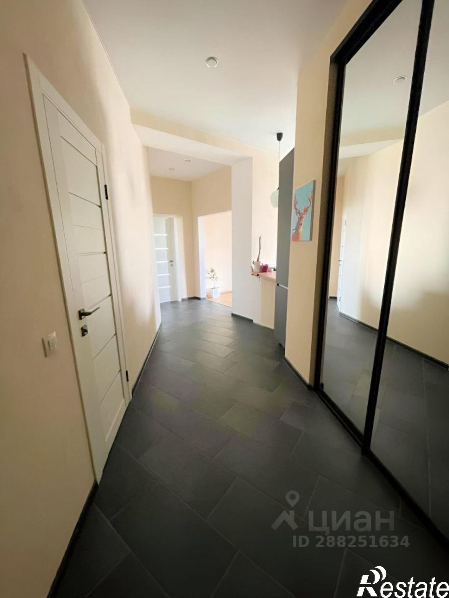 Купить квартиру за 8 200 000 рублей на ул Оснабрюкская, 16 1