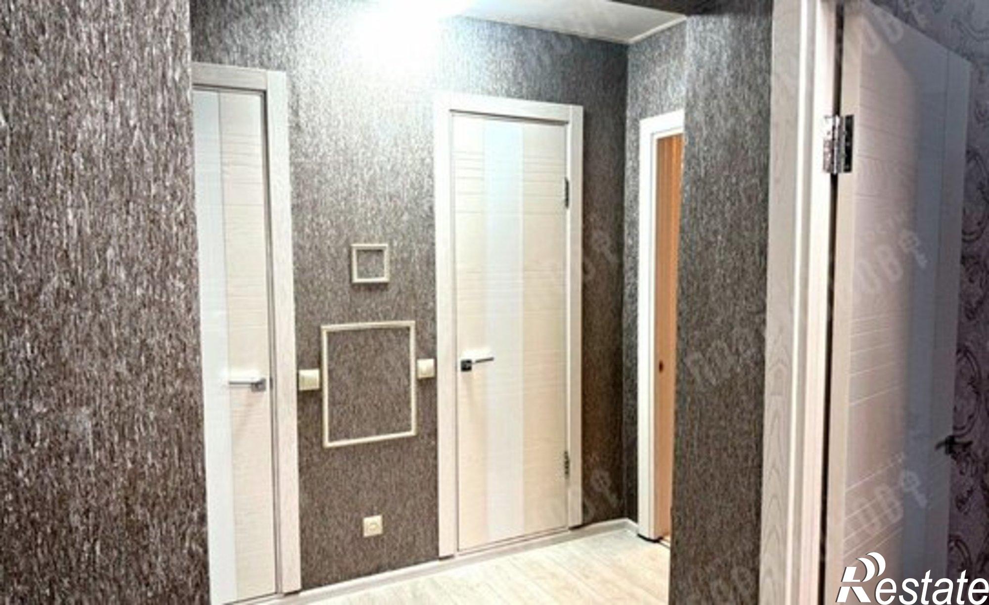 Купить квартиру за 5 800 000 рублей на ул Артюхиной, 24 4