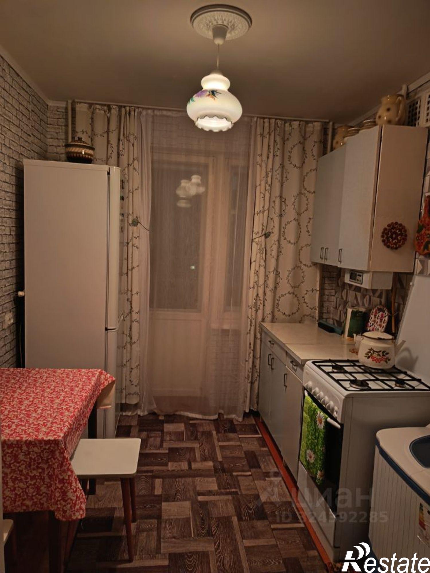 Сдать квартиру за 20 000 рублей на посёлок Химинститута, 42