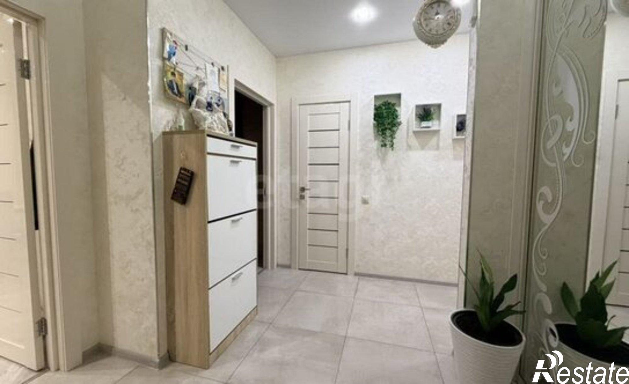 Купить квартиру за 10 500 000 рублей на ул Планерная, 8