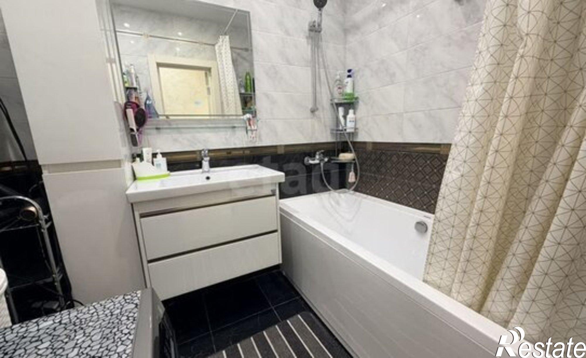 Купить квартиру за 10 500 000 рублей на ул Планерная, 8