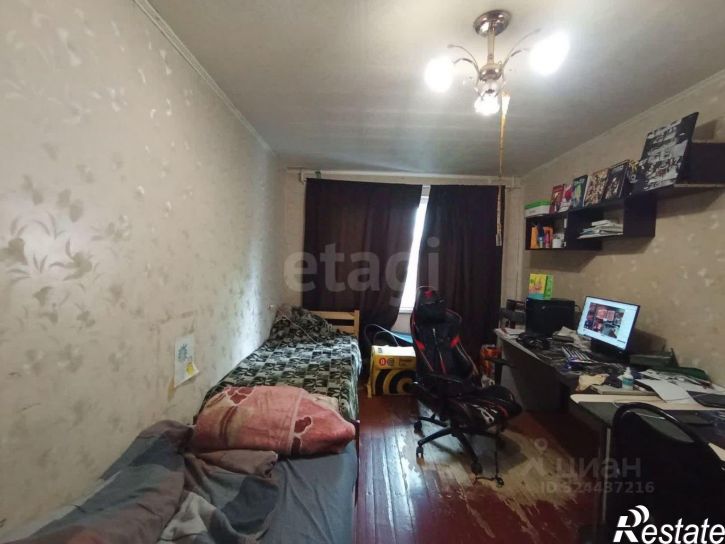 3-комн квартира улица Александра Завидова, 27,  д. 27