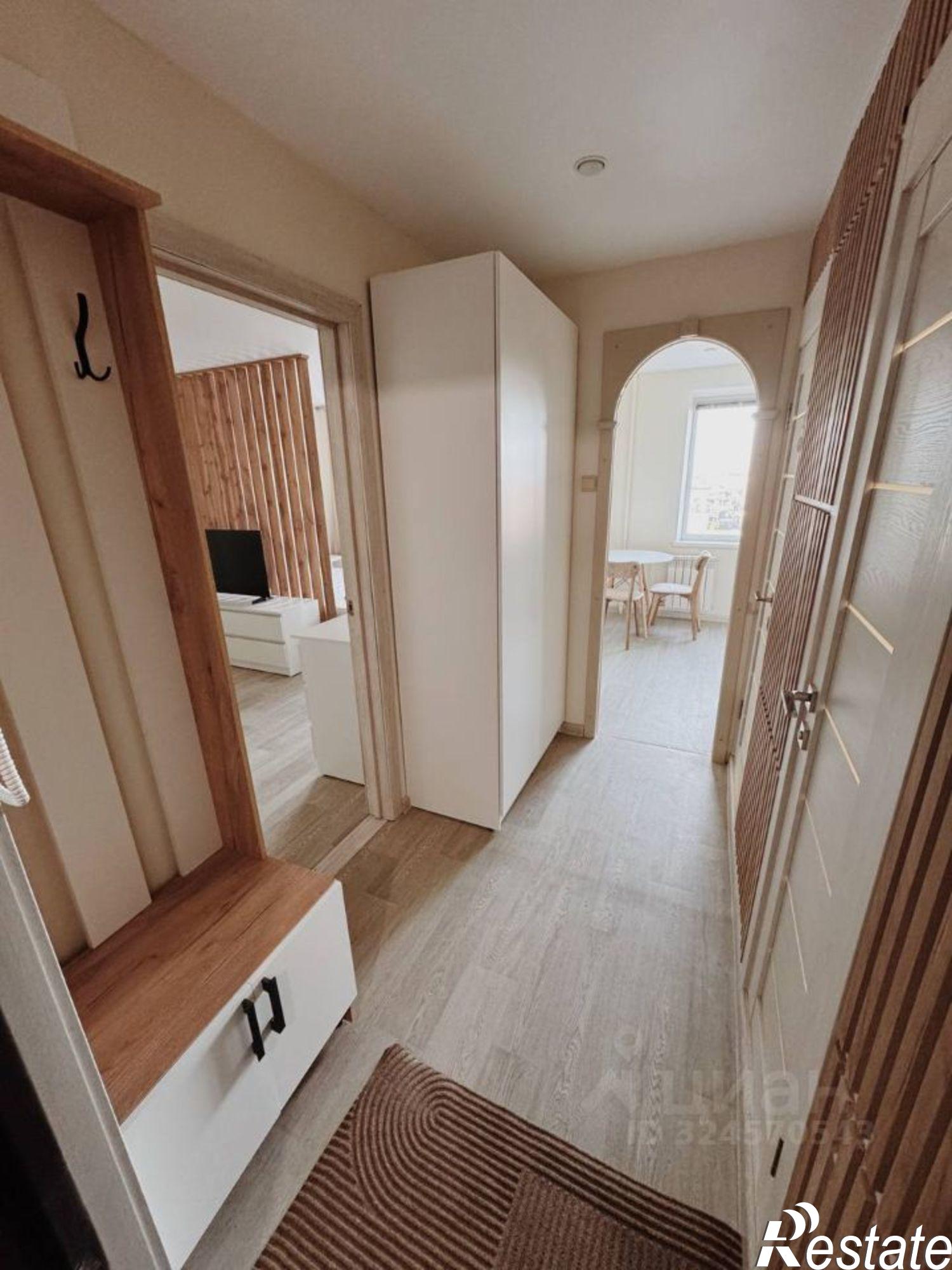 Сдать квартиру за 37 000 рублей на Октябрьский пр-кт, 93