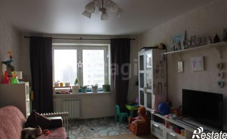 1-комн квартира ул Хрустальная, 37,  д. 37