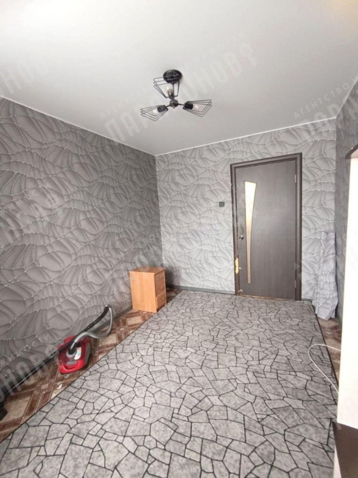 2-комн квартира Новикова ул, 21