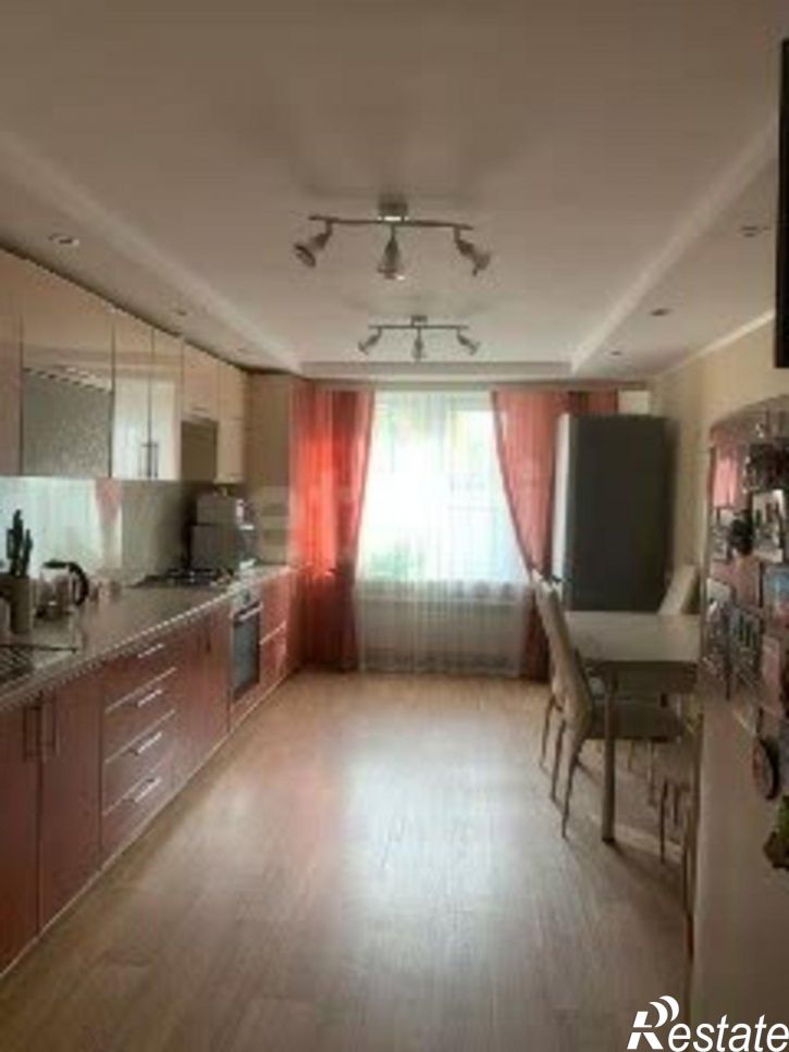 4-комн квартира Центральная улица, 9Б,  д. 9Б