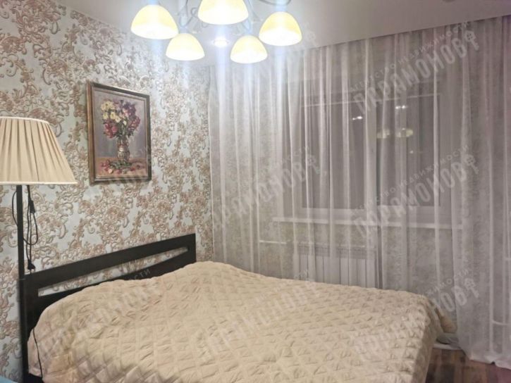 1-комн квартира Сергея Есенина ул, 7