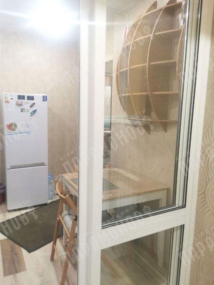 1-комн квартира Сергея Есенина ул, 7
