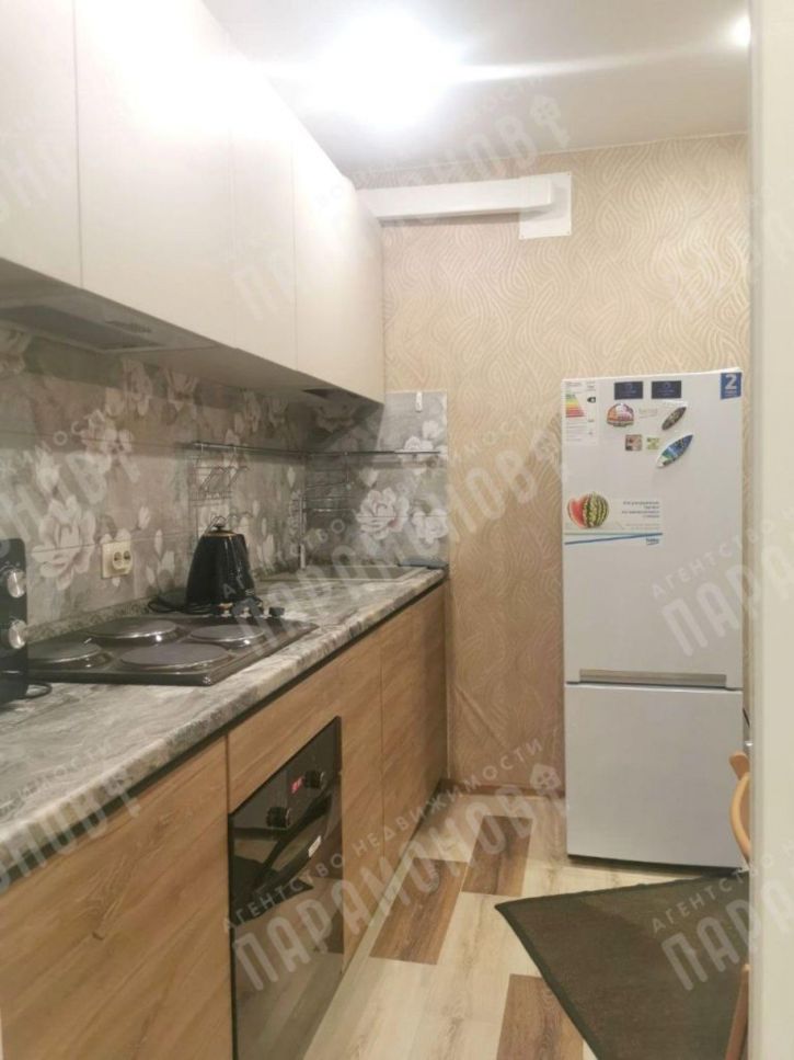 1-комн квартира Сергея Есенина ул, 7
