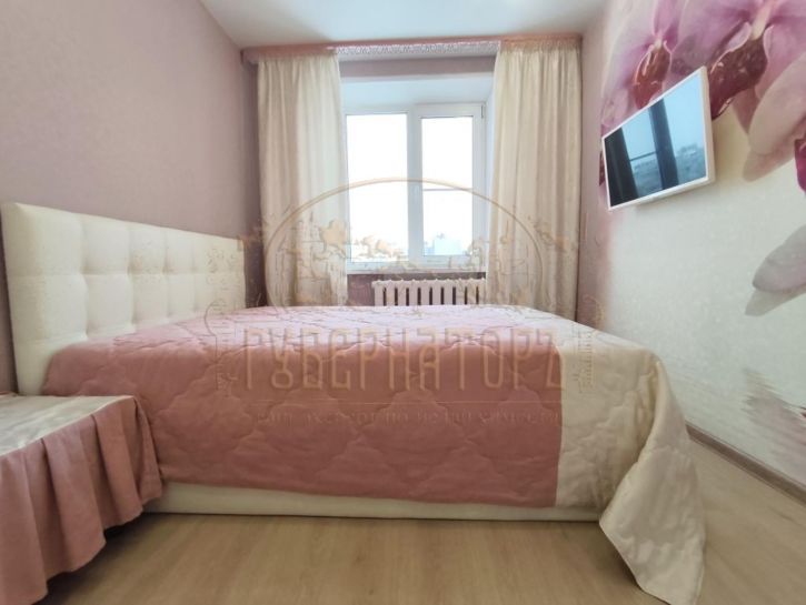 3-комн квартира Молодежный б-р, 1