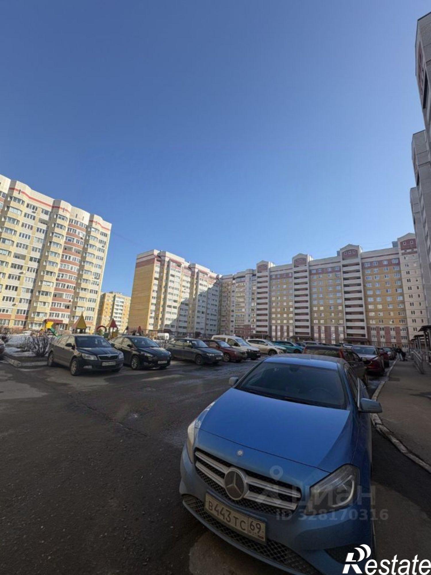Купить складское помещение за 275 002 рублей на ул Псковская, 4