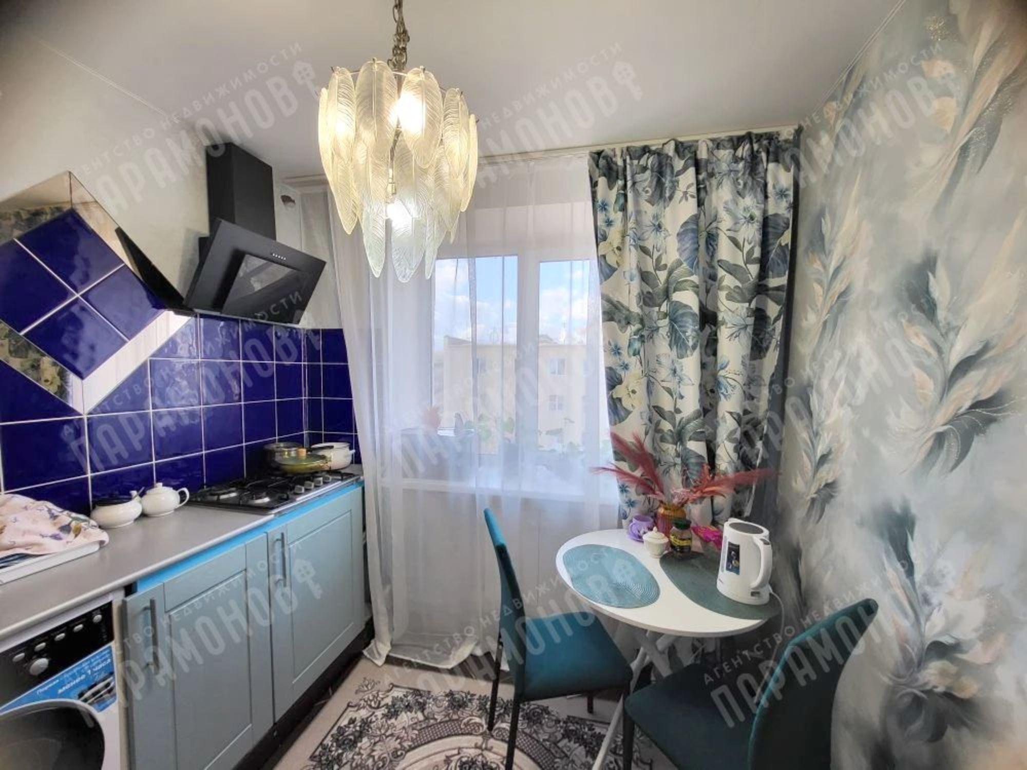 Купить квартиру за 3 450 000 рублей на Резинстроя ул, 5