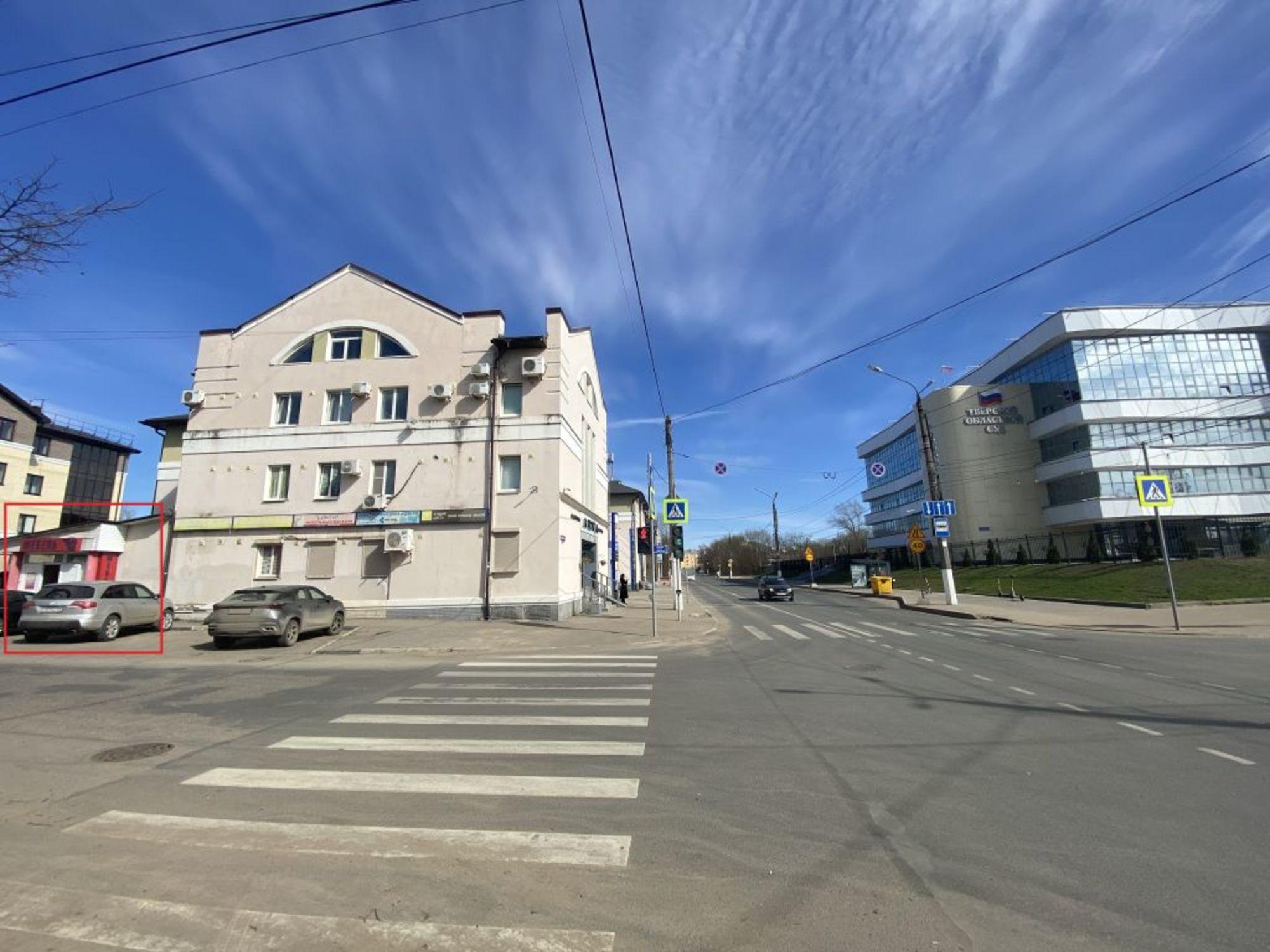 Купить торговое помещение за 10 000 000 рублей на Брагина ул, 6А