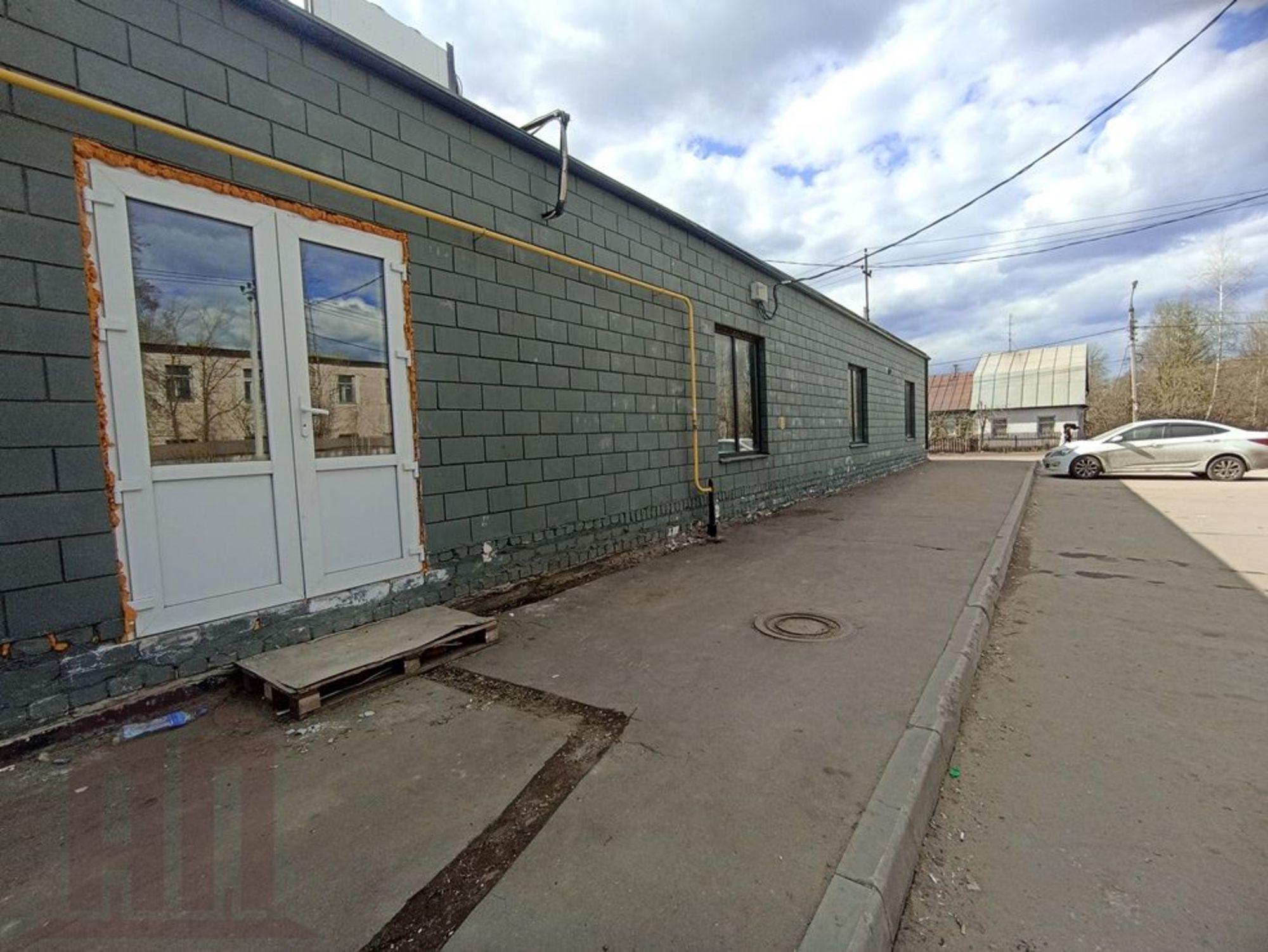 Сдать торговое помещение за 104 000 рублей на Карбышева ул, 7