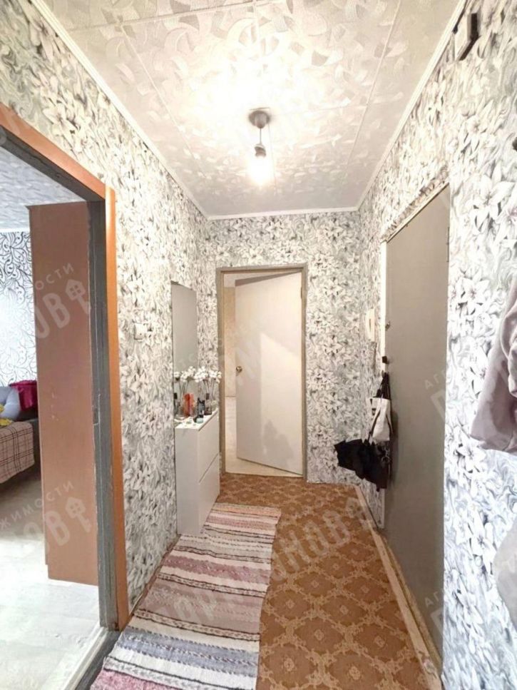 2-комн квартира Гусева б-р, 32