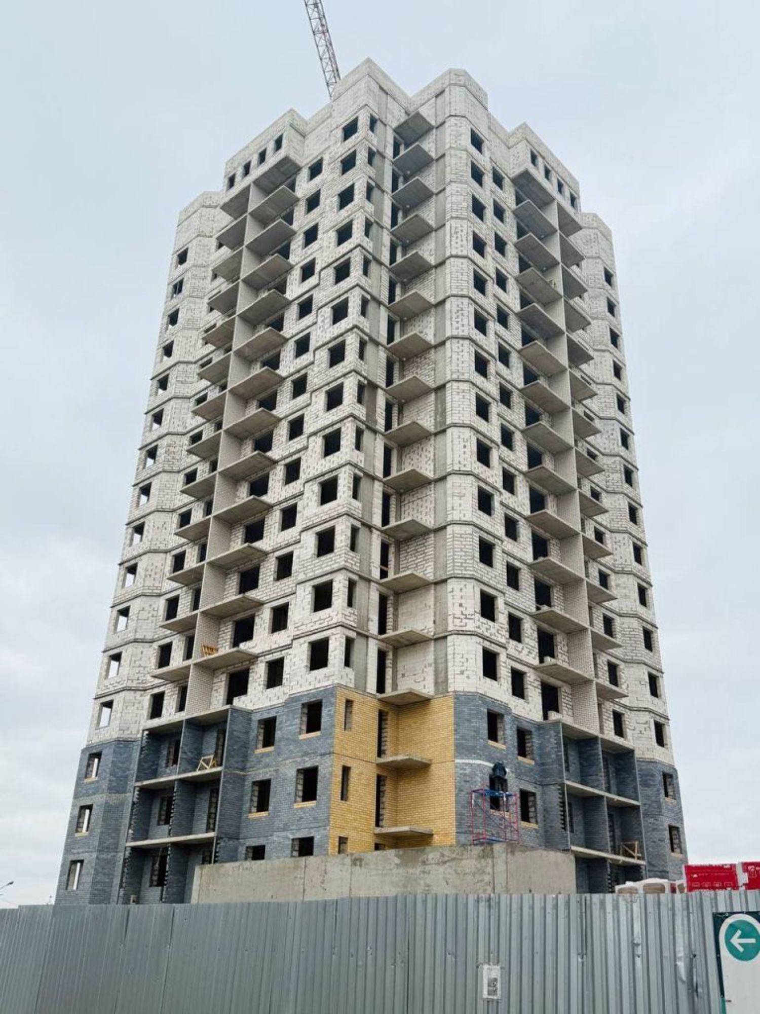 Купить квартиру за 7 705 420 рублей на Коминтерна ул, 95К