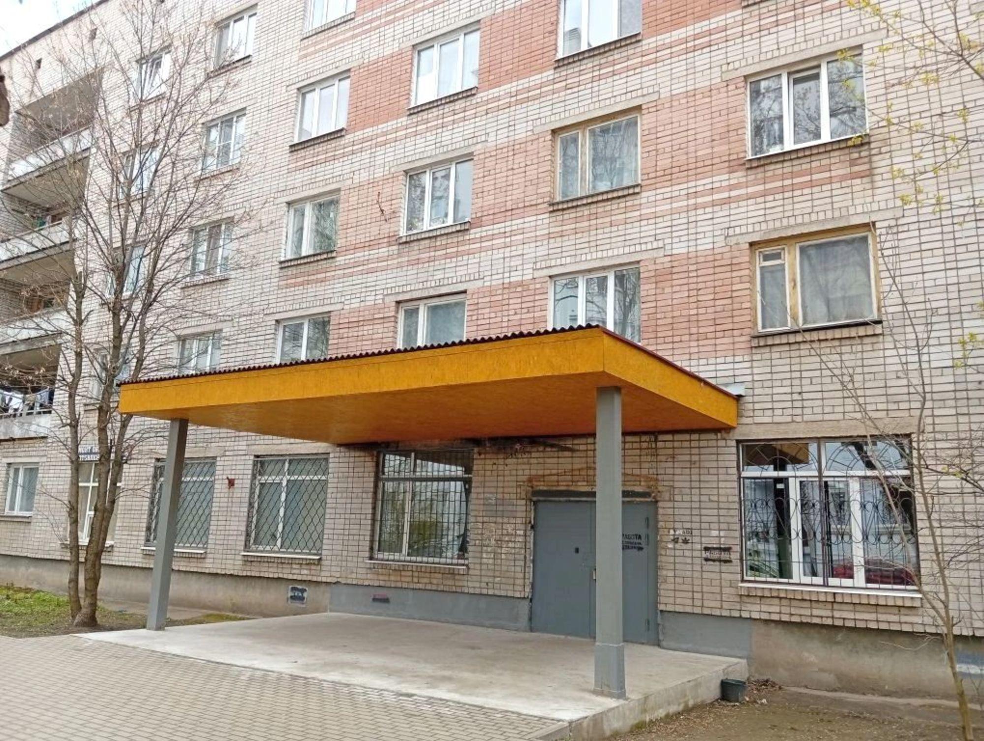 Купить комнату за 1 280 000 рублей на Учительская ул, 13/34