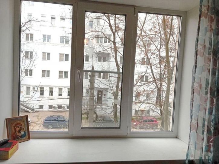 Комната Учительская ул, 13/34