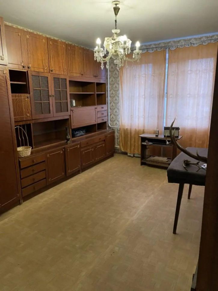 4-комн квартира Республиканская ул, 9