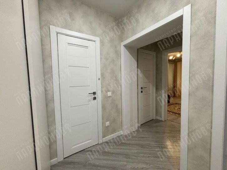 3-комн квартира Суворова 1-я ул, 9