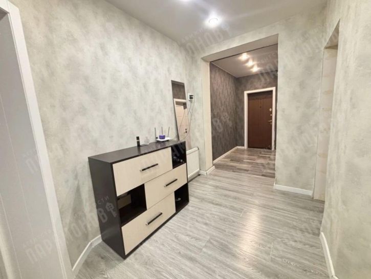 3-комн квартира Суворова 1-я ул, 9