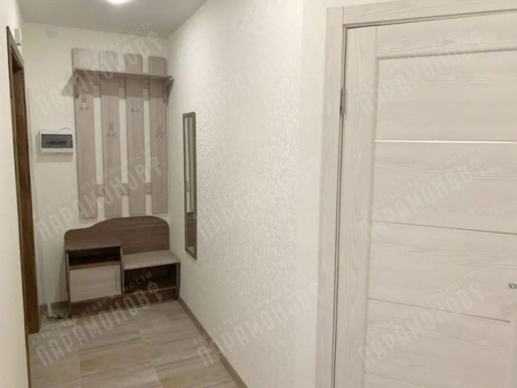 1-комн квартира Сергея Есенина ул, 10