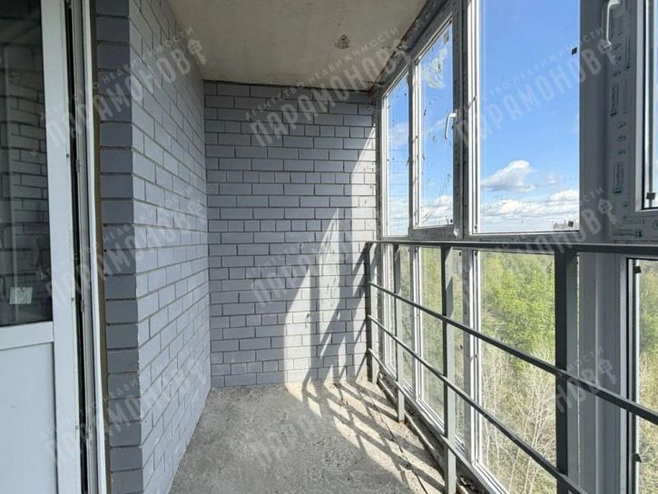 2-комн квартира Ткача ул, 14