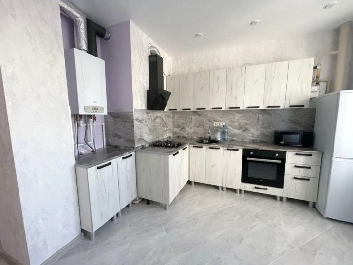 2-комн квартира Гусева б-р, 57