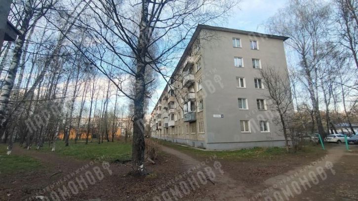 4-комн квартира Гусева б-р, 10