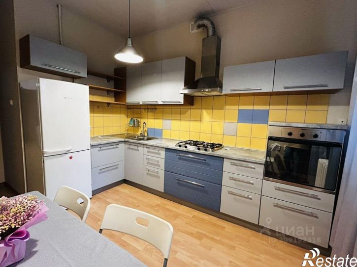 3-комн квартира улица Андрея Дементьева, 37,  д. 37