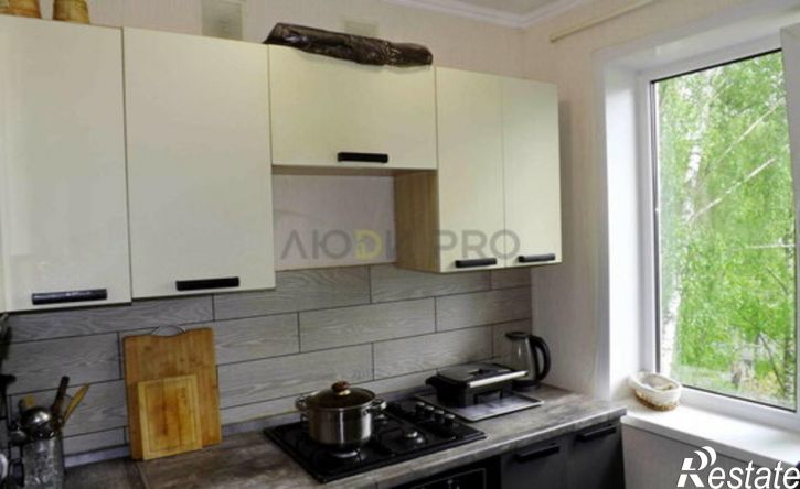 3-комн квартира посёлок Химинститута, 40