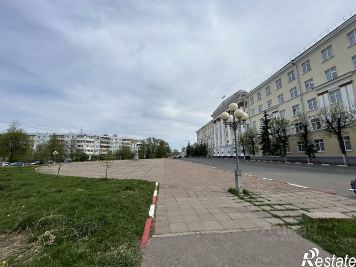 3-комн квартира пл Славы, 1,  д. 1