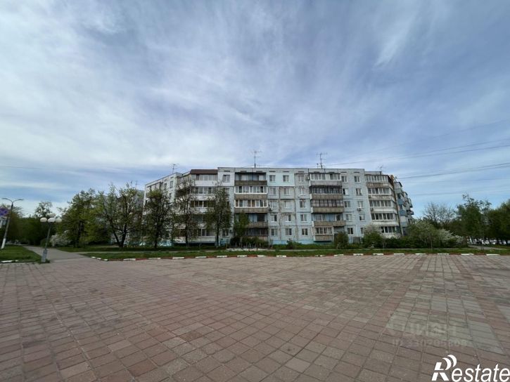 3-комн квартира пл Славы, 1,  д. 1