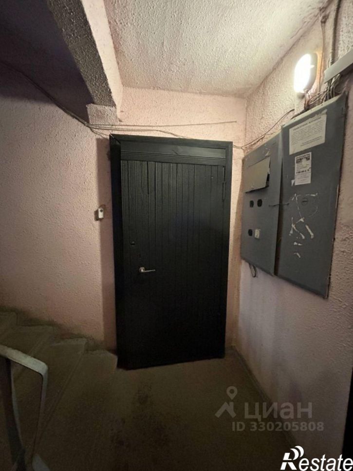 3-комн квартира пл Славы, 1,  д. 1