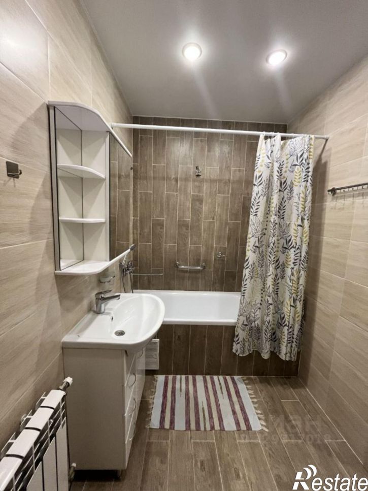 2-комн квартира ул Хромова, 27 2,  д. 27 2,  к. 2