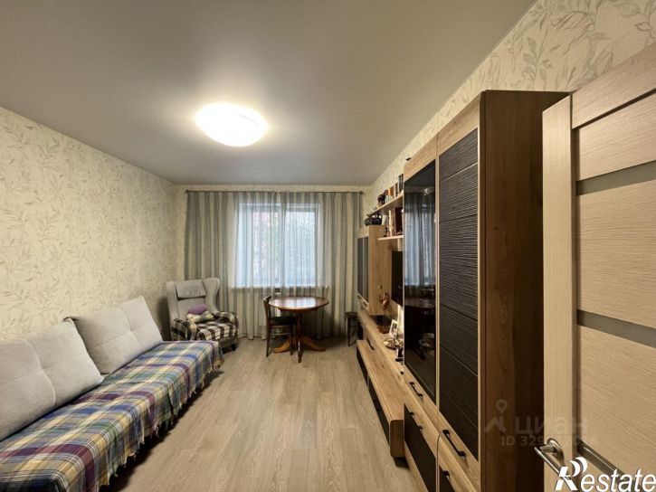 2-комн квартира ул Хромова, 27 2,  д. 27 2,  к. 2