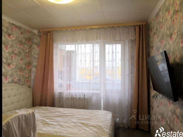3-комн квартира ул Склизкова, 8,  д. 8