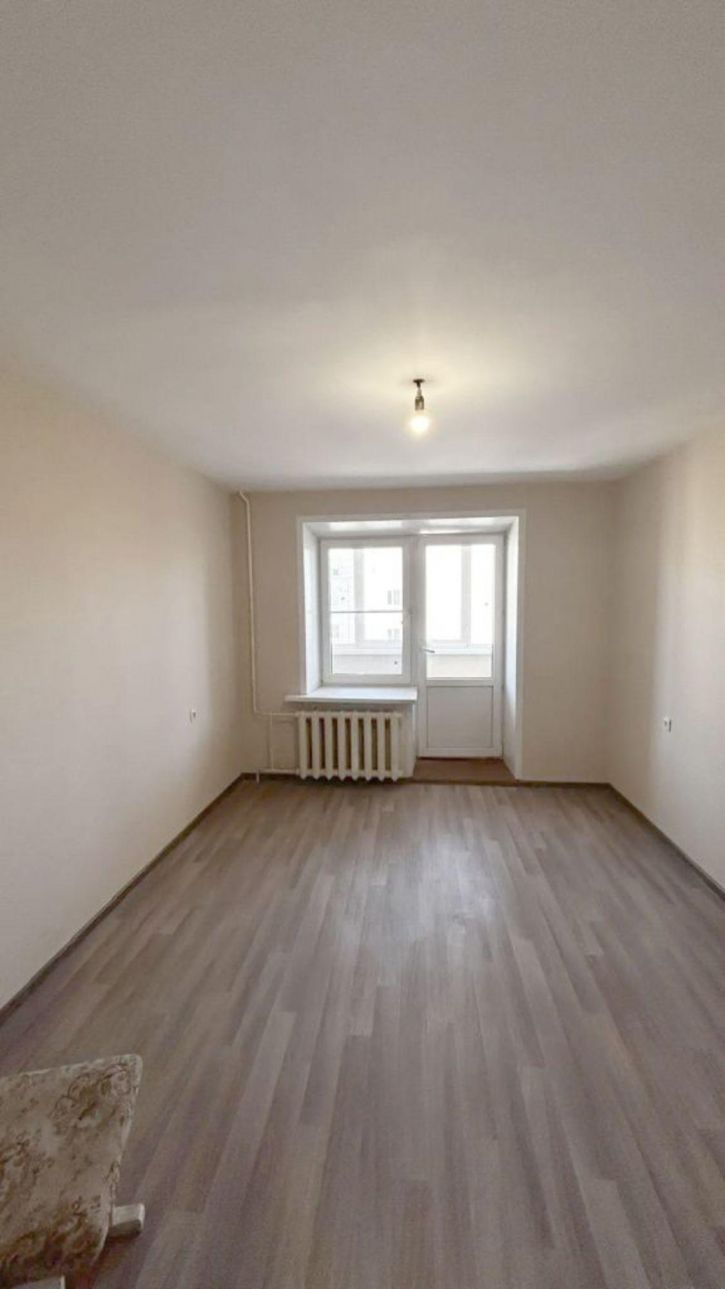 2-комн квартира Благоева ул, 76